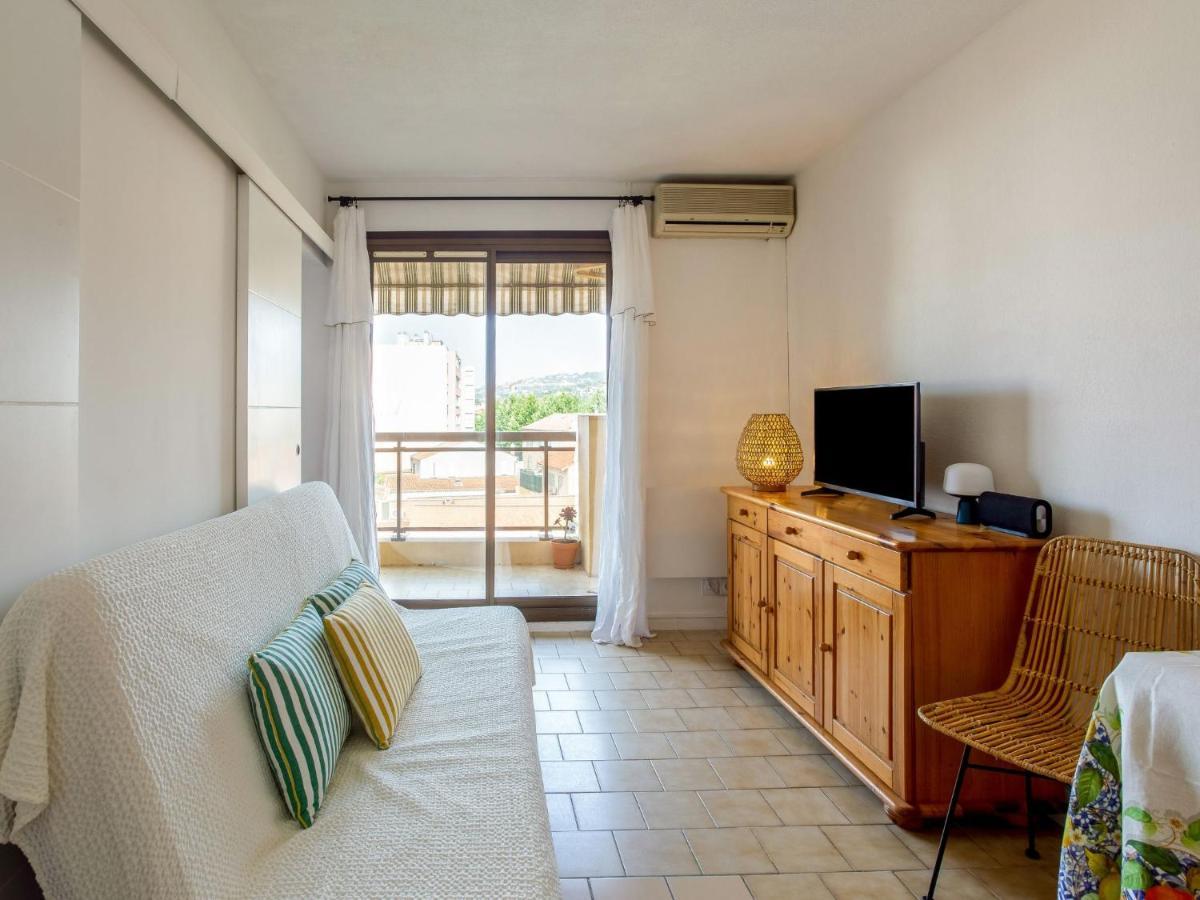 Apartment Saint James-13 By Interhome Le Lavandou Exterior foto